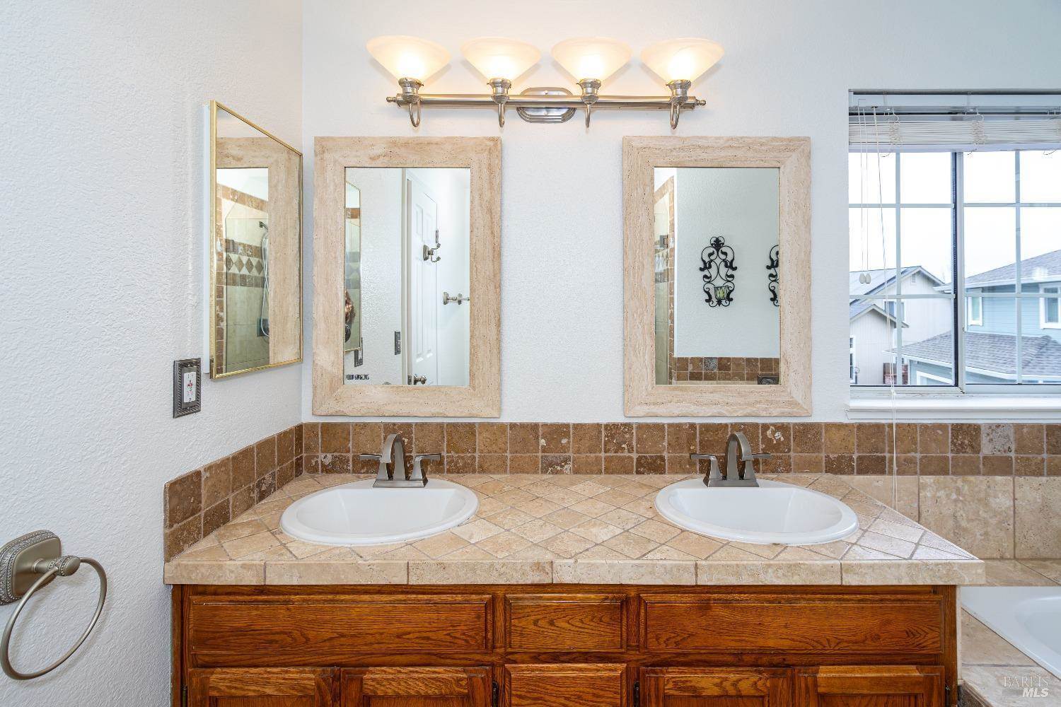 633 Wilford Circle, Cotati, CA 94931