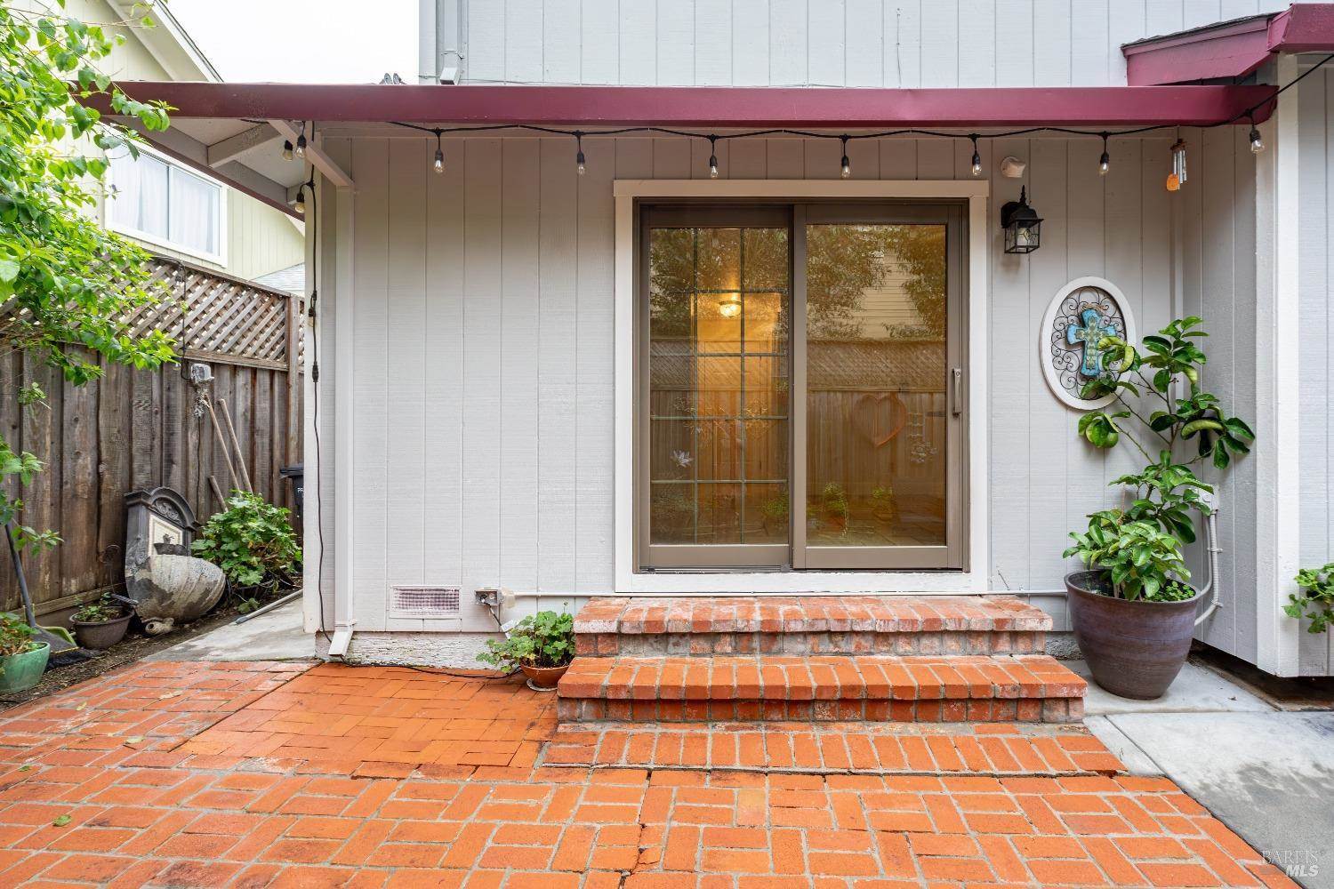 633 Wilford Circle, Cotati, CA 94931