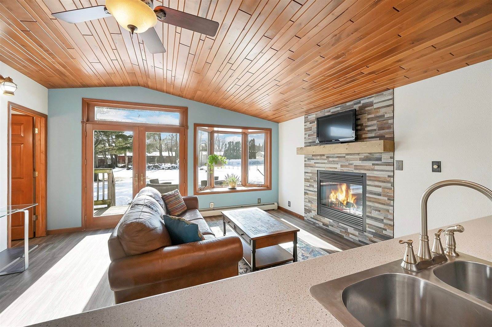 1138 Anchor Drive, Green Bay, WI 54313