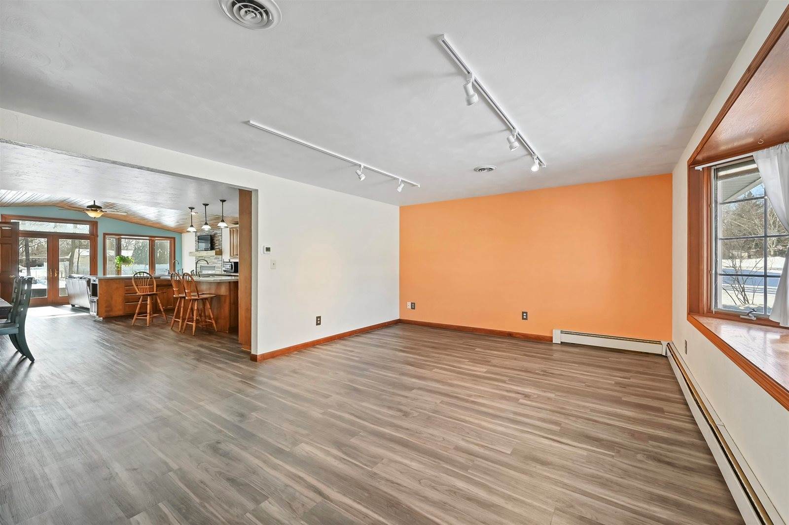 1138 Anchor Drive, Green Bay, WI 54313