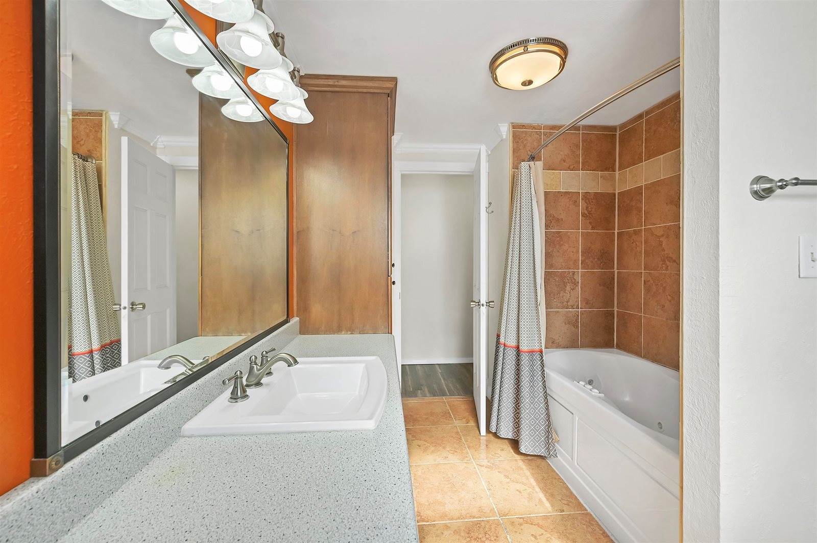 1138 Anchor Drive, Green Bay, WI 54313