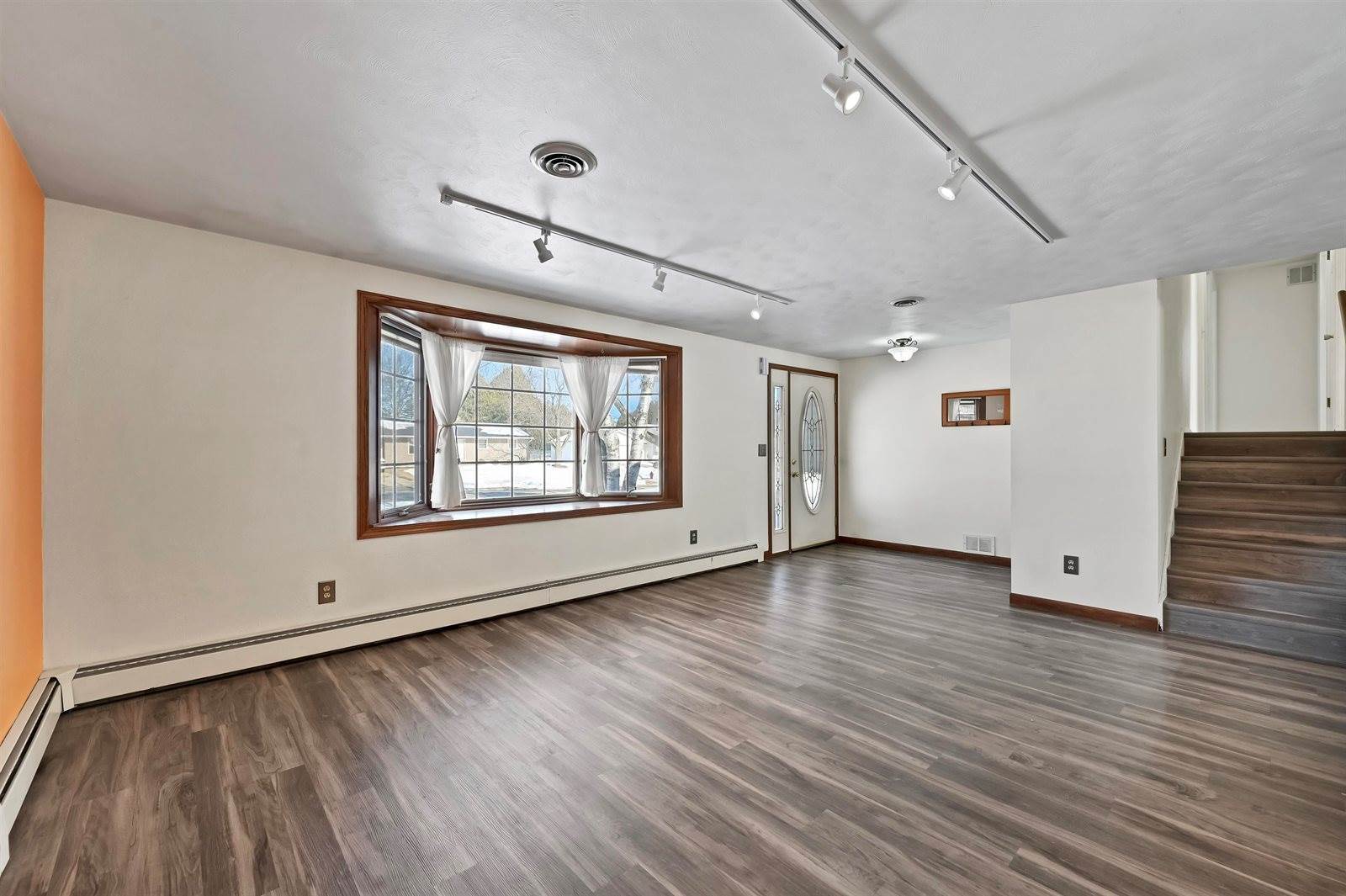 1138 Anchor Drive, Green Bay, WI 54313