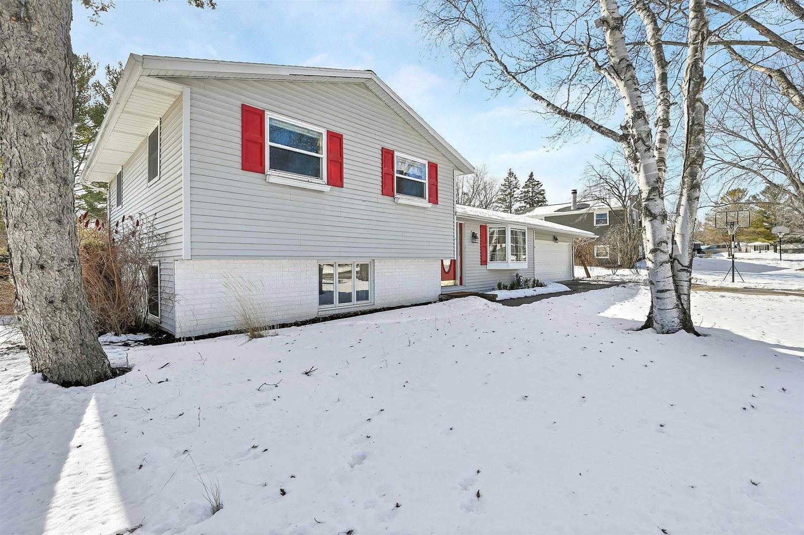 1138 Anchor Drive, Green Bay, WI 54313