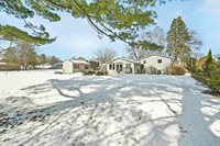 1138 Anchor Drive, Green Bay, WI 54313