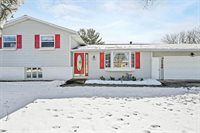 1138 Anchor Drive, Green Bay, WI 54313