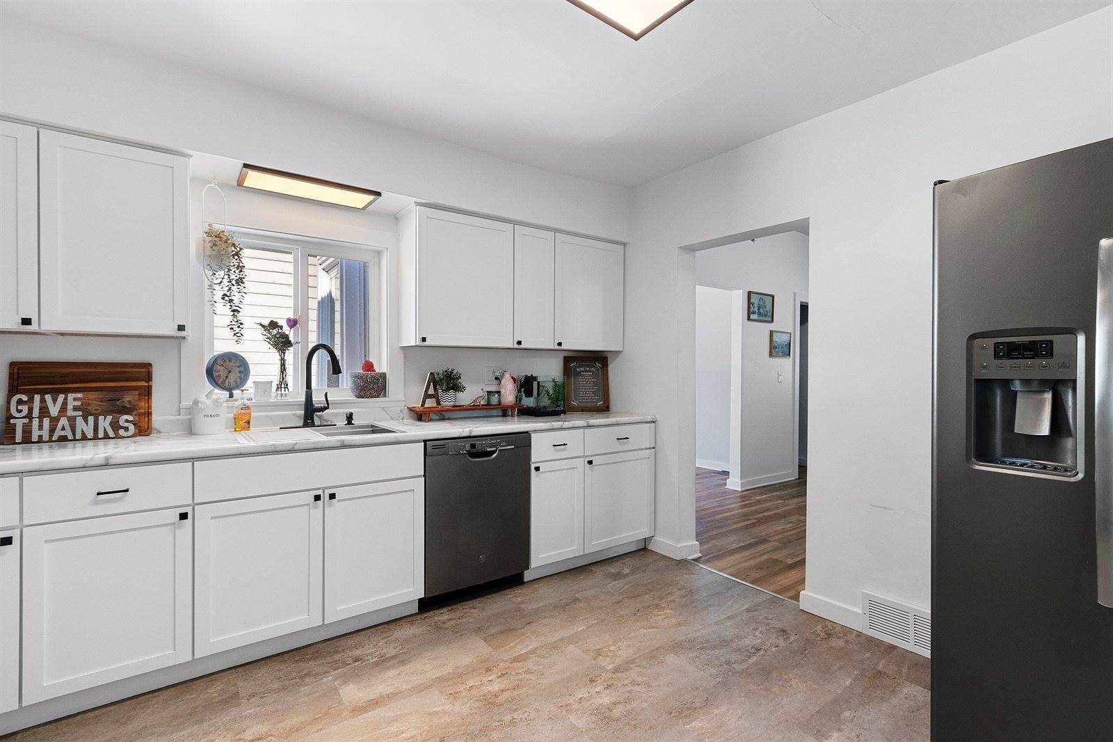 719 Terrace Avenue, Marinette, WI 54143