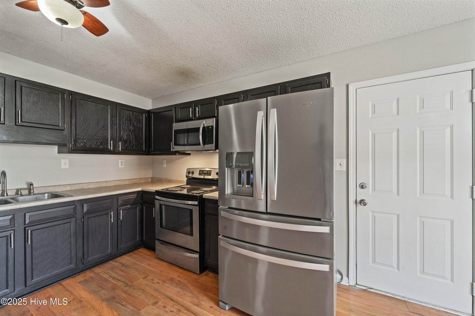 208 Blueberry Court, Hubert, NC 28539