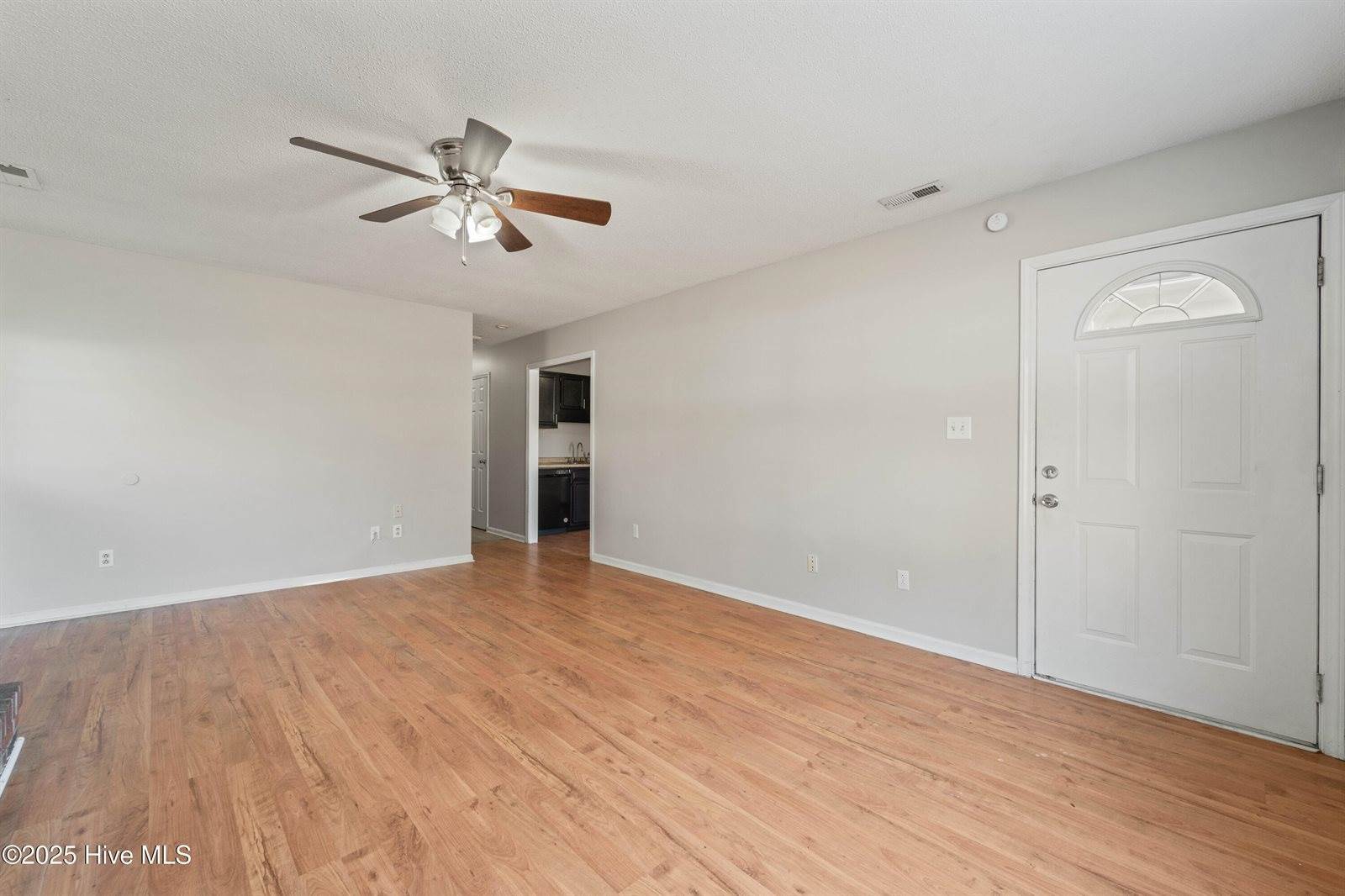 208 Blueberry Court, Hubert, NC 28539