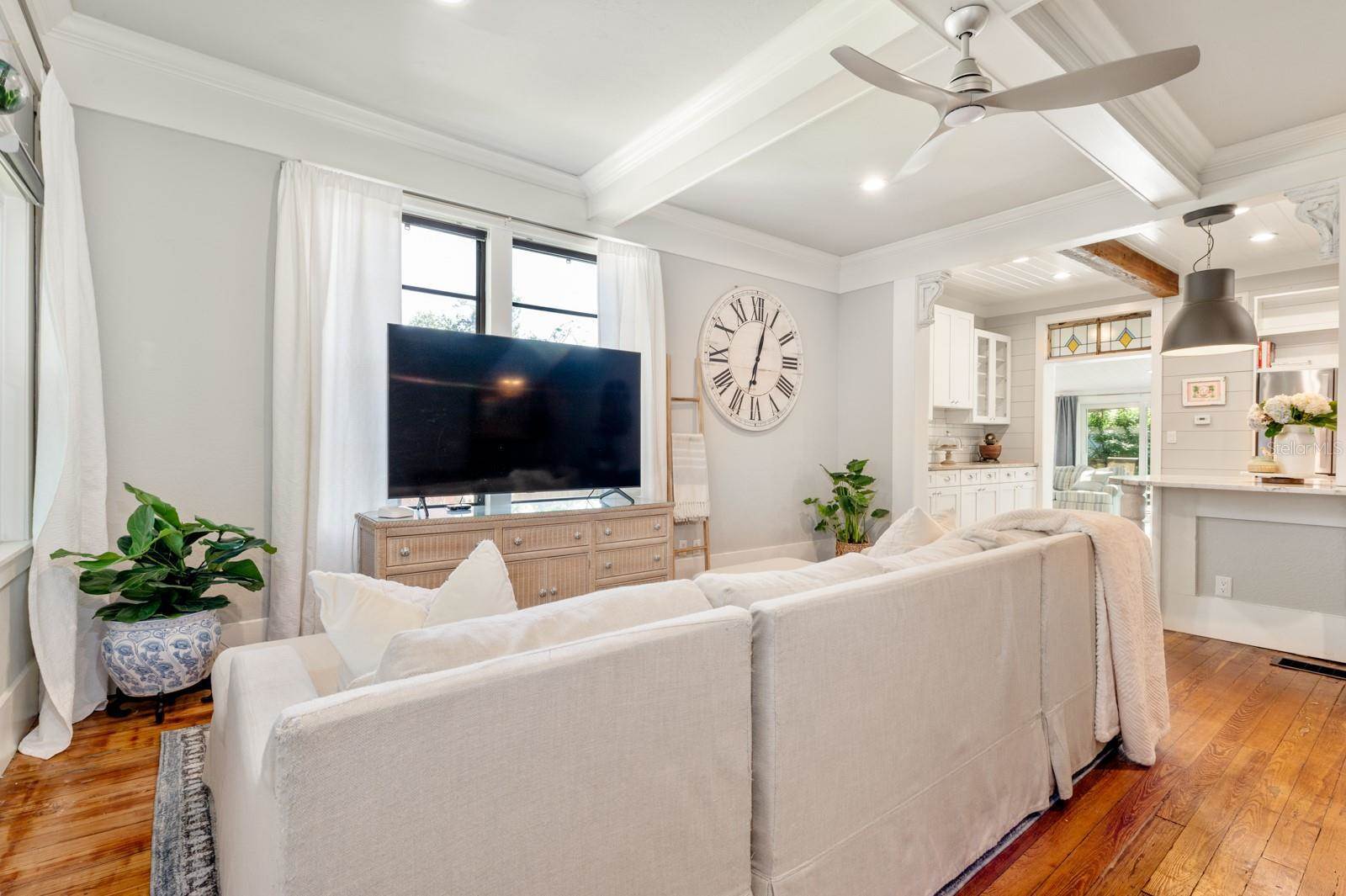 129 Avenida de Bahia, Nokomis, FL 34275