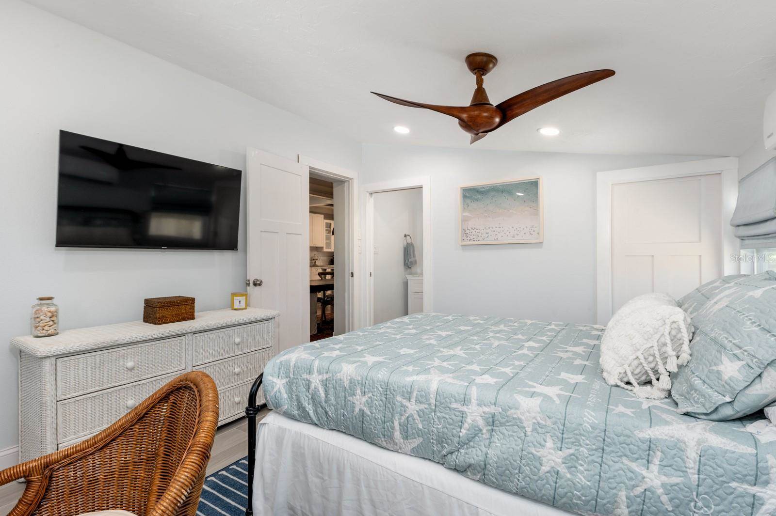 129 Avenida de Bahia, Nokomis, FL 34275