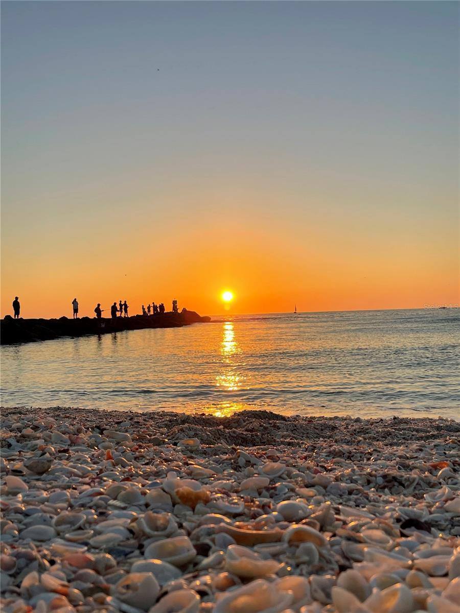 129 Avenida de Bahia, Nokomis, FL 34275