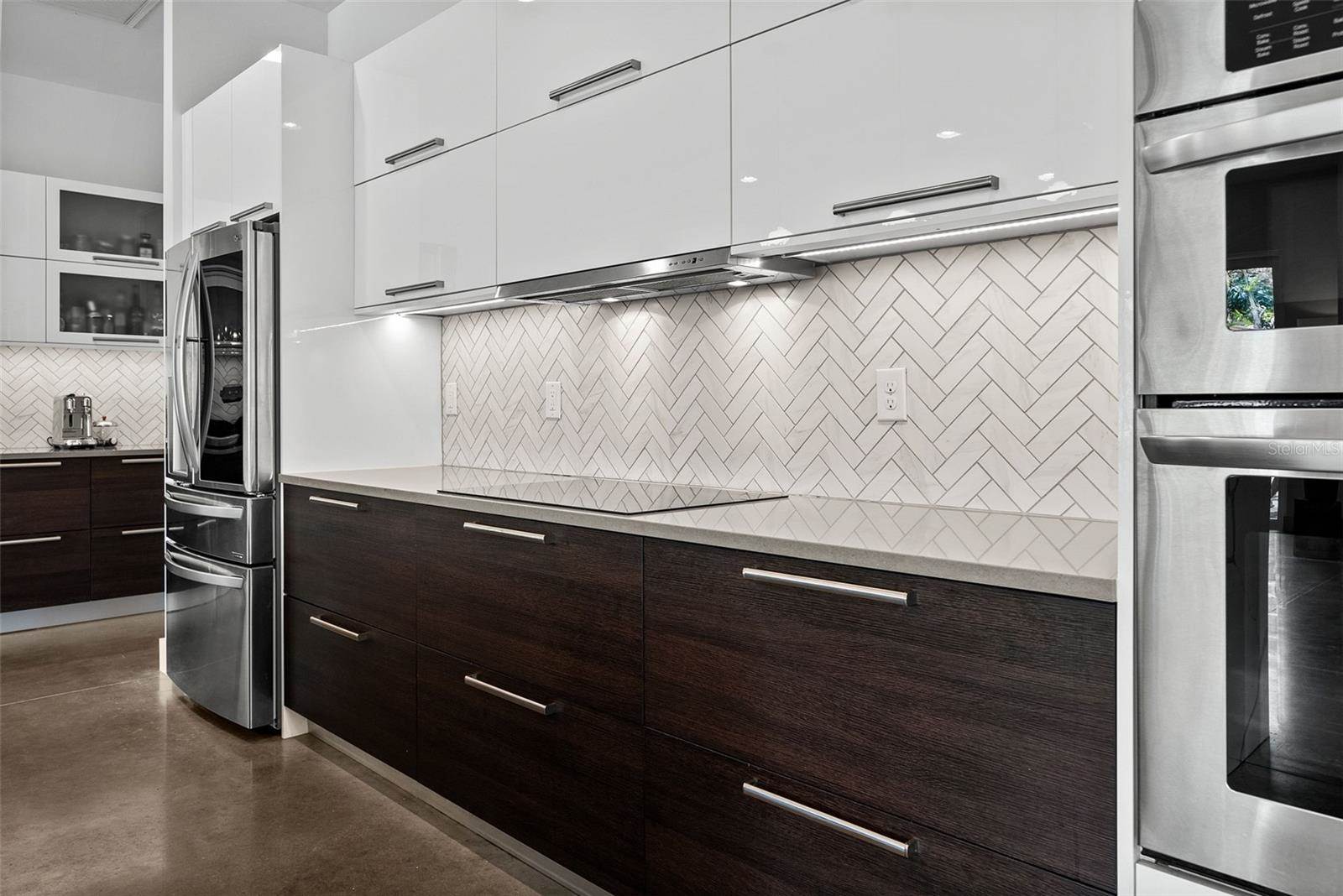 2305 Pine Terrace, Sarasota, FL 34231