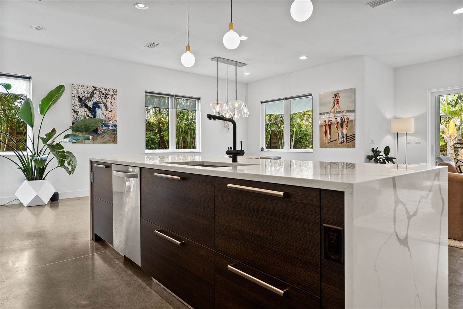 2305 Pine Terrace, Sarasota, FL 34231