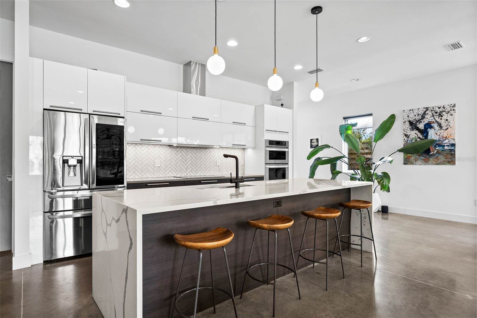 2305 Pine Terrace, Sarasota, FL 34231