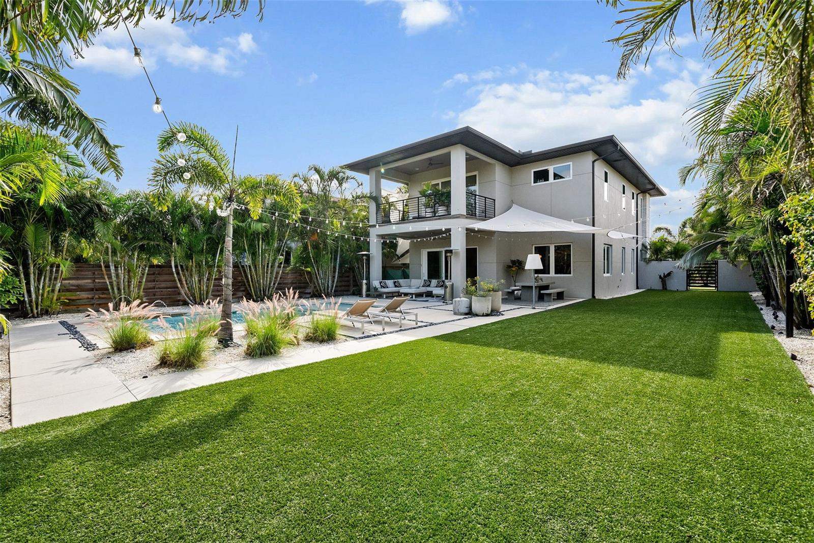 2305 Pine Terrace, Sarasota, FL 34231