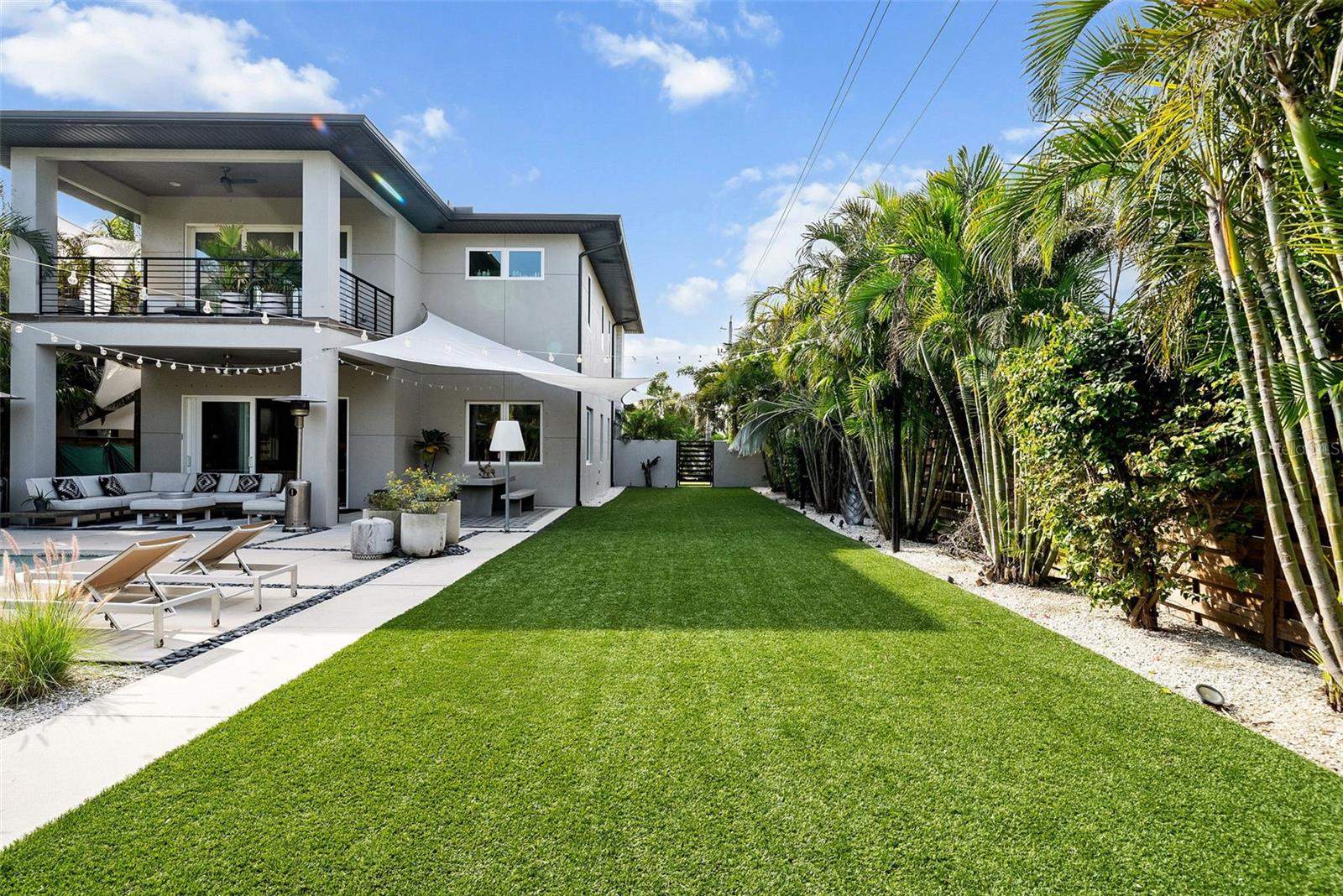 2305 Pine Terrace, Sarasota, FL 34231