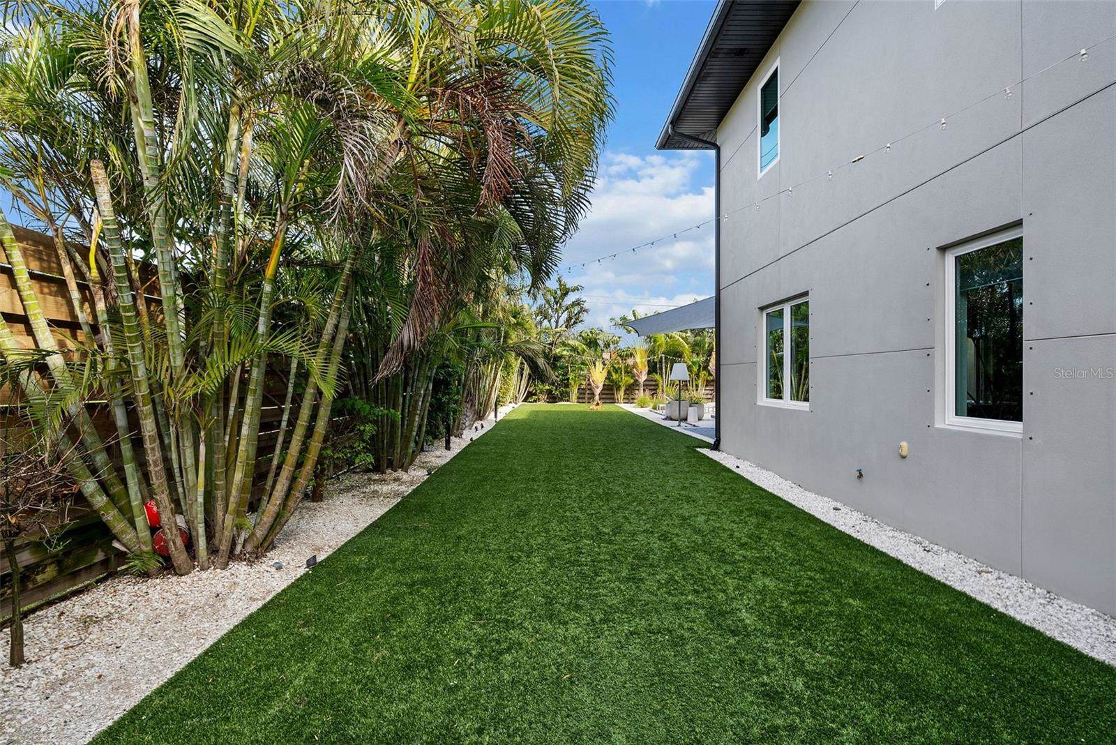 2305 Pine Terrace, Sarasota, FL 34231