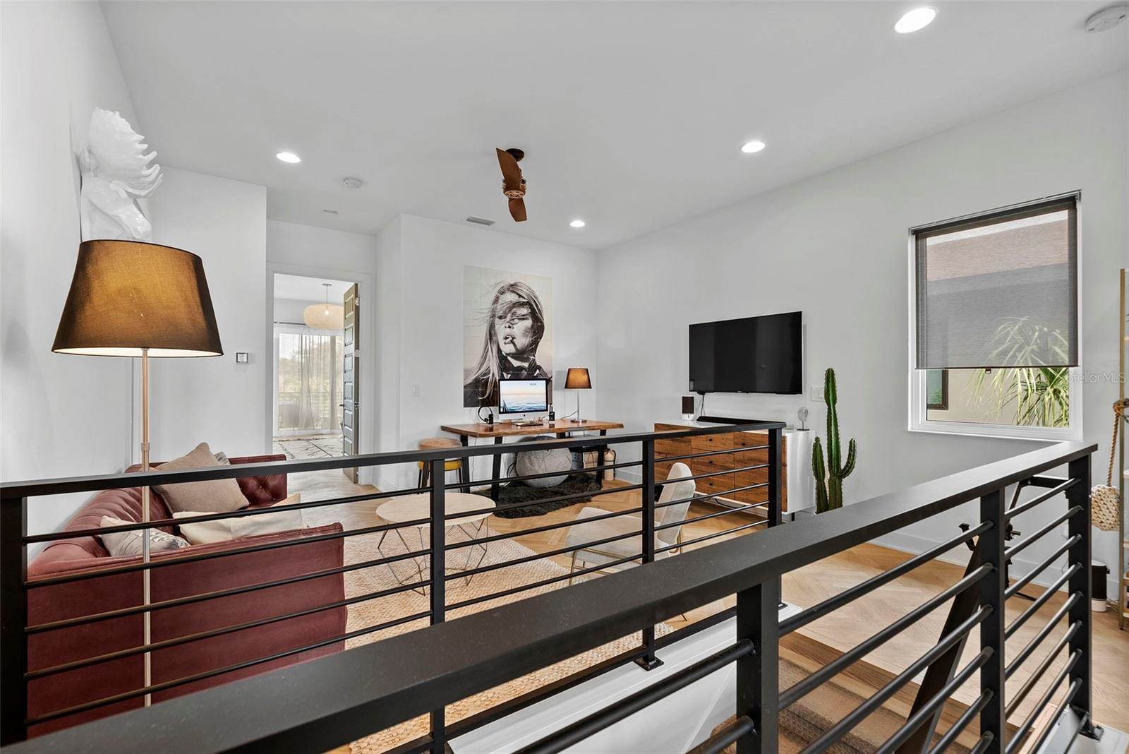 2305 Pine Terrace, Sarasota, FL 34231