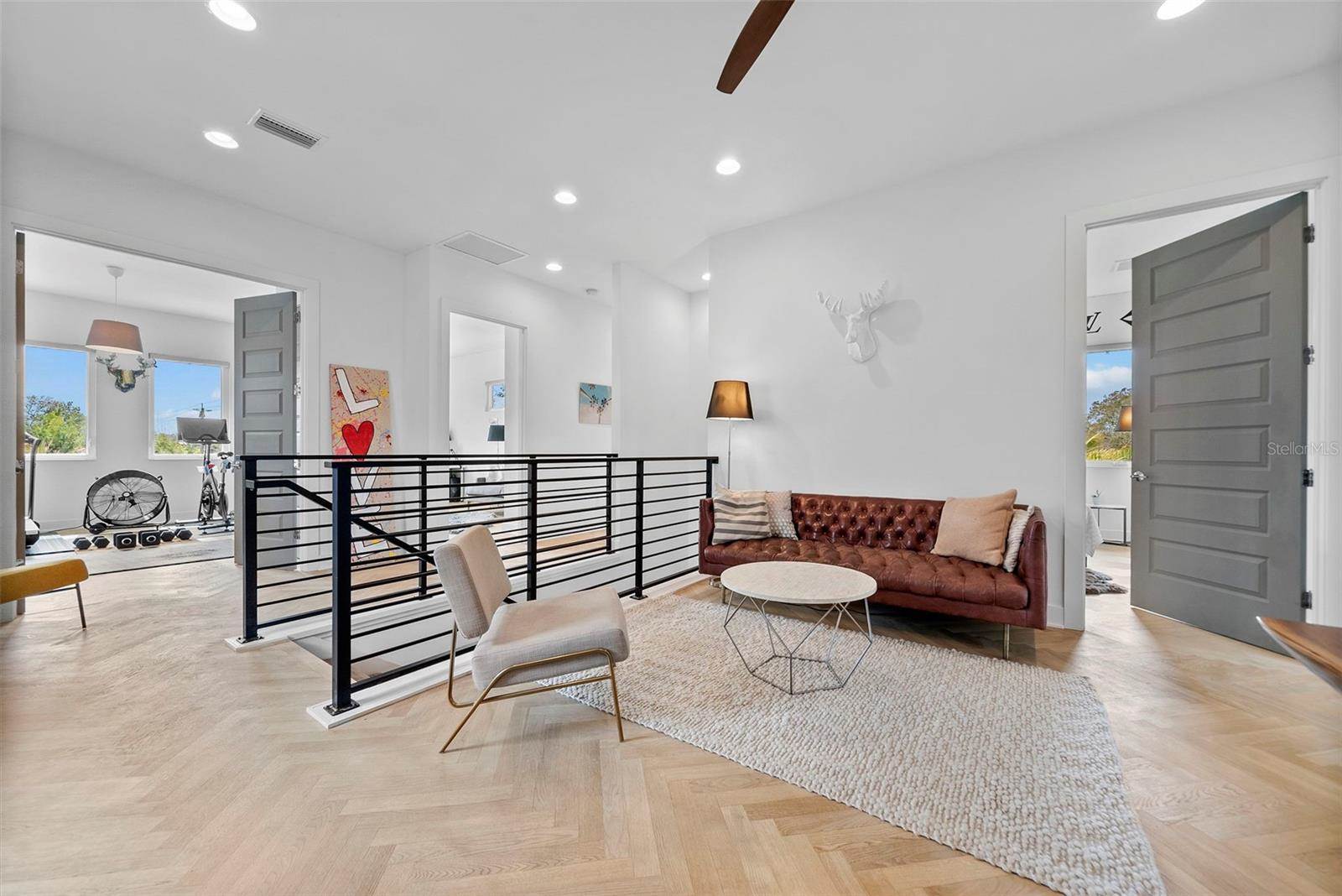 2305 Pine Terrace, Sarasota, FL 34231