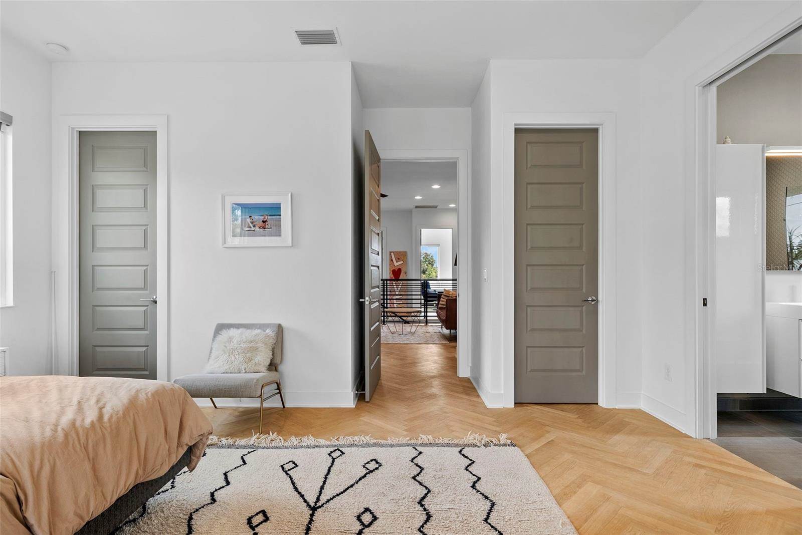 2305 Pine Terrace, Sarasota, FL 34231