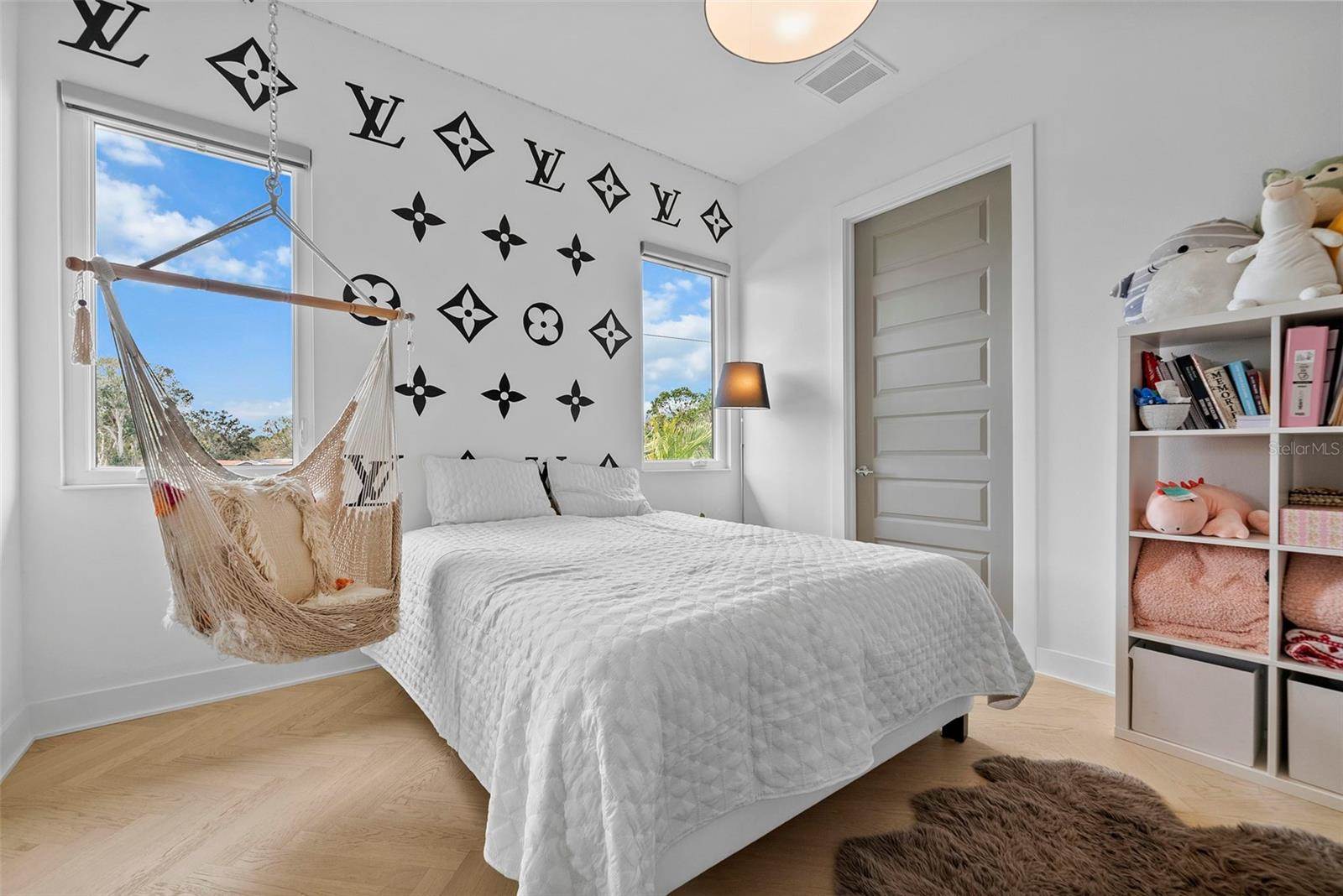 2305 Pine Terrace, Sarasota, FL 34231