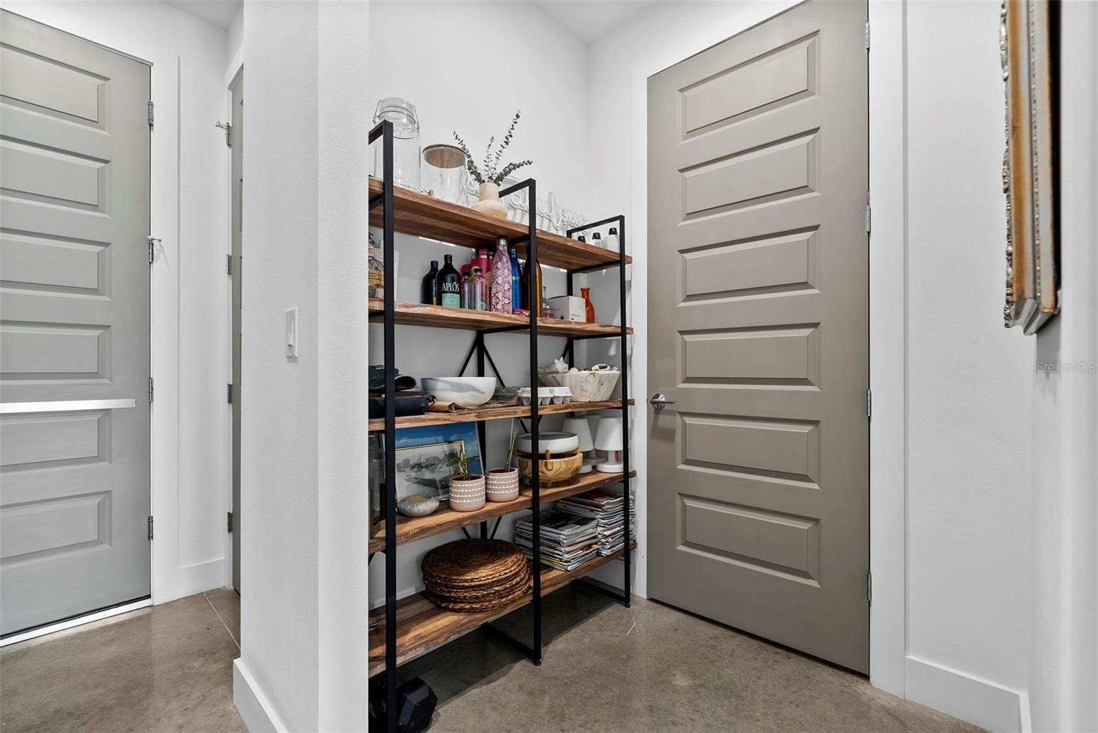 2305 Pine Terrace, Sarasota, FL 34231