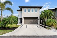 2305 Pine Terrace, Sarasota, FL 34231