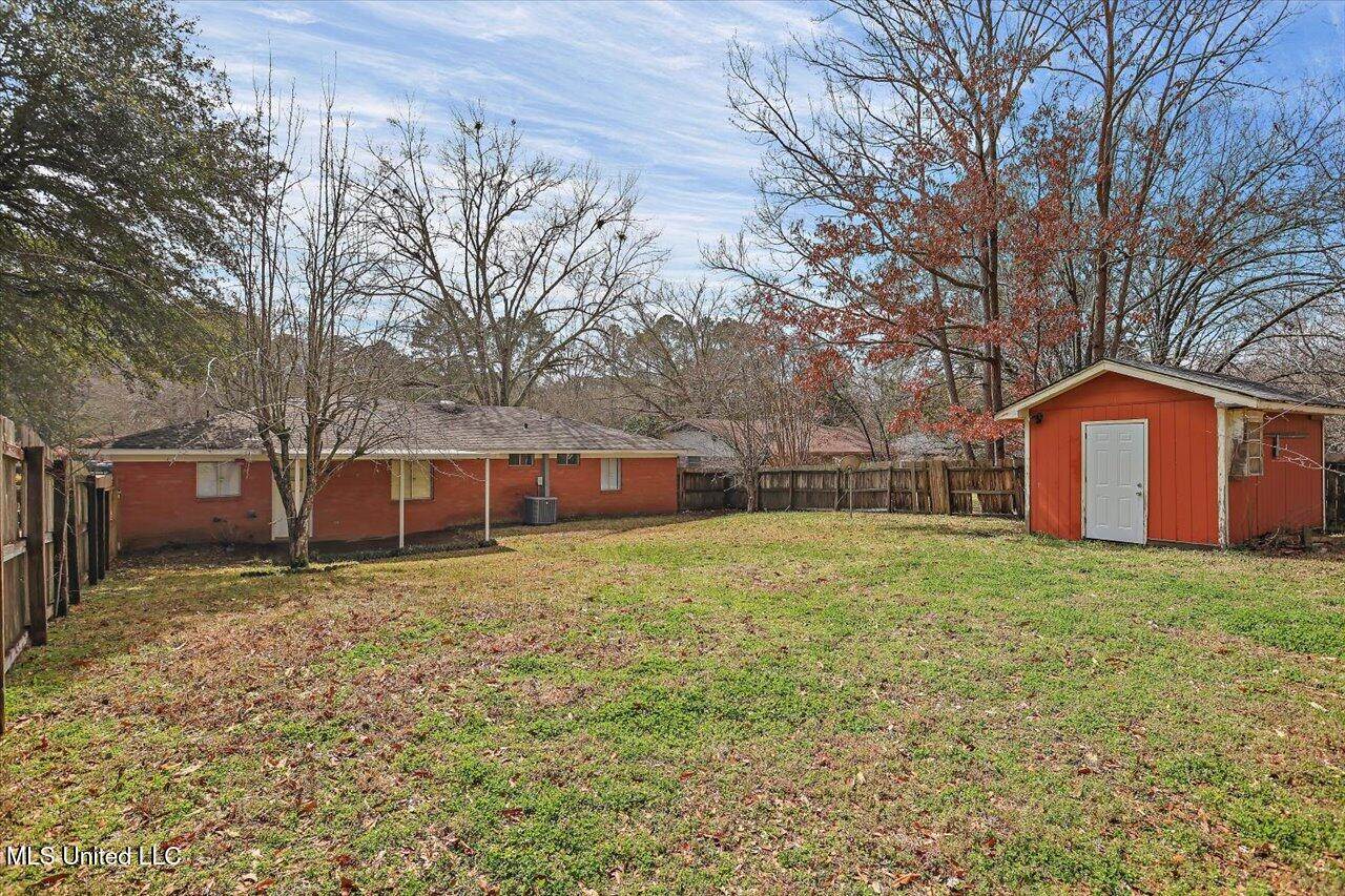 126 Mayfair Drive, Jackson, MS 39212