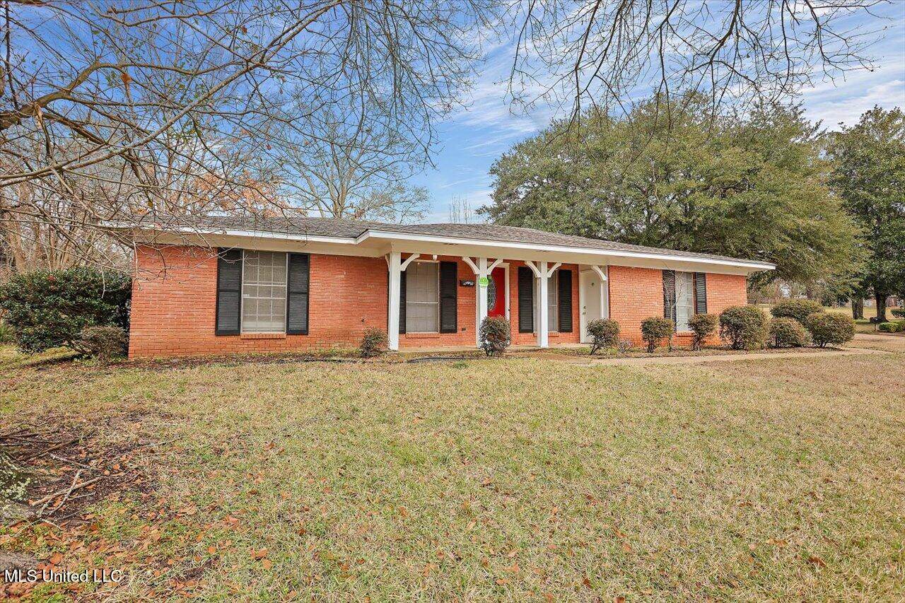 126 Mayfair Drive, Jackson, MS 39212