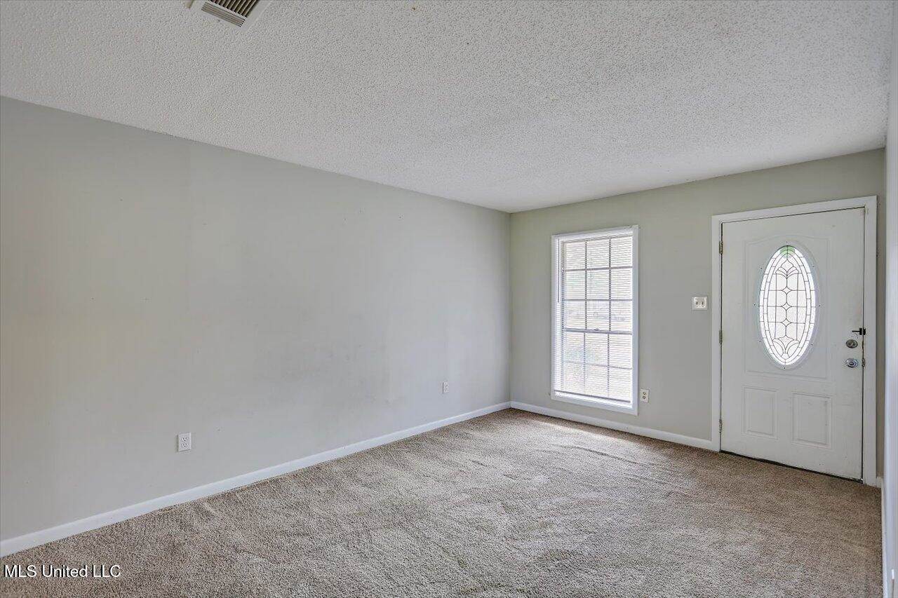 126 Mayfair Drive, Jackson, MS 39212