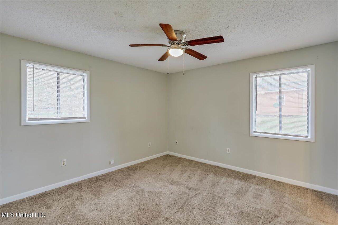 126 Mayfair Drive, Jackson, MS 39212