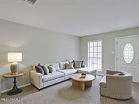 126 Mayfair Drive, Jackson, MS 39212