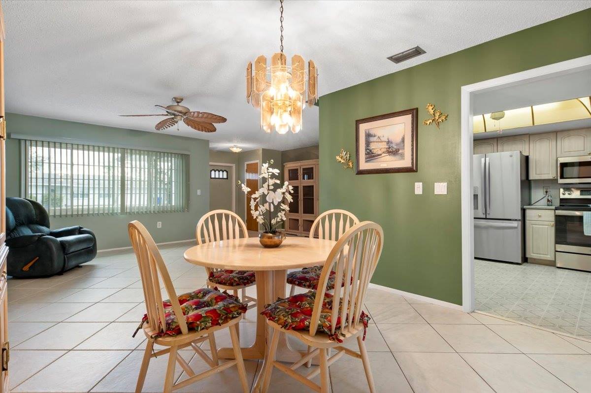 3016 Taunton Drive West, Bradenton, FL 34205