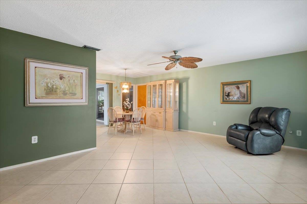 3016 Taunton Drive West, Bradenton, FL 34205
