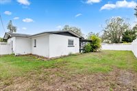 3016 Taunton Drive West, Bradenton, FL 34205