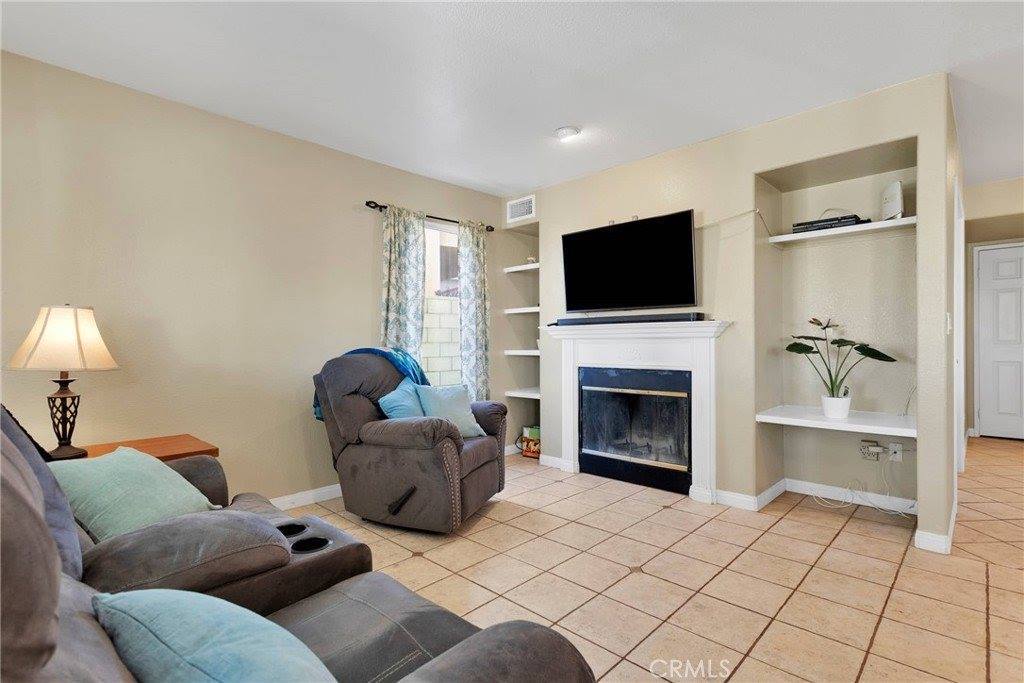 17115 Grand Mammoth Place, Victorville, CA 92394