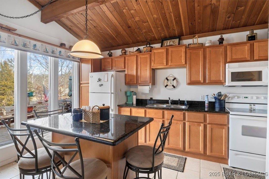 33881 Echo Road, Sunrise Beach, MO 65079