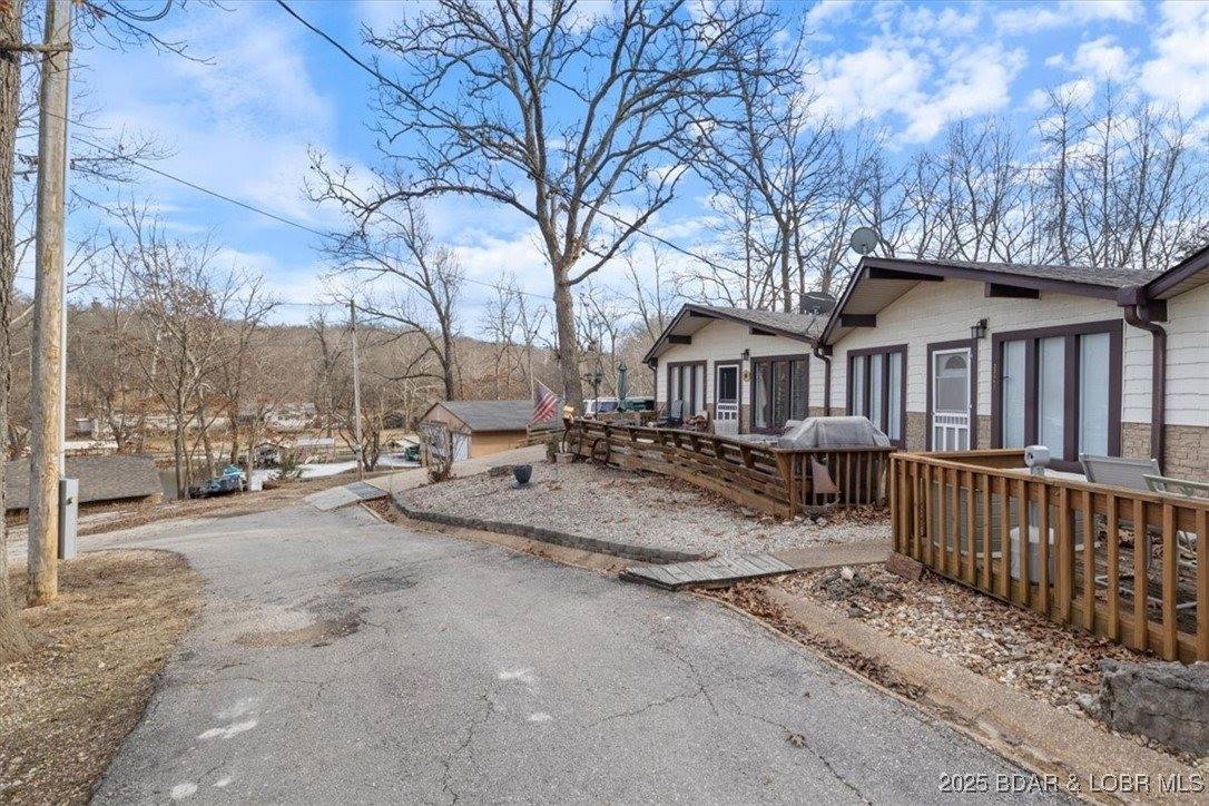 33881 Echo Road, Sunrise Beach, MO 65079