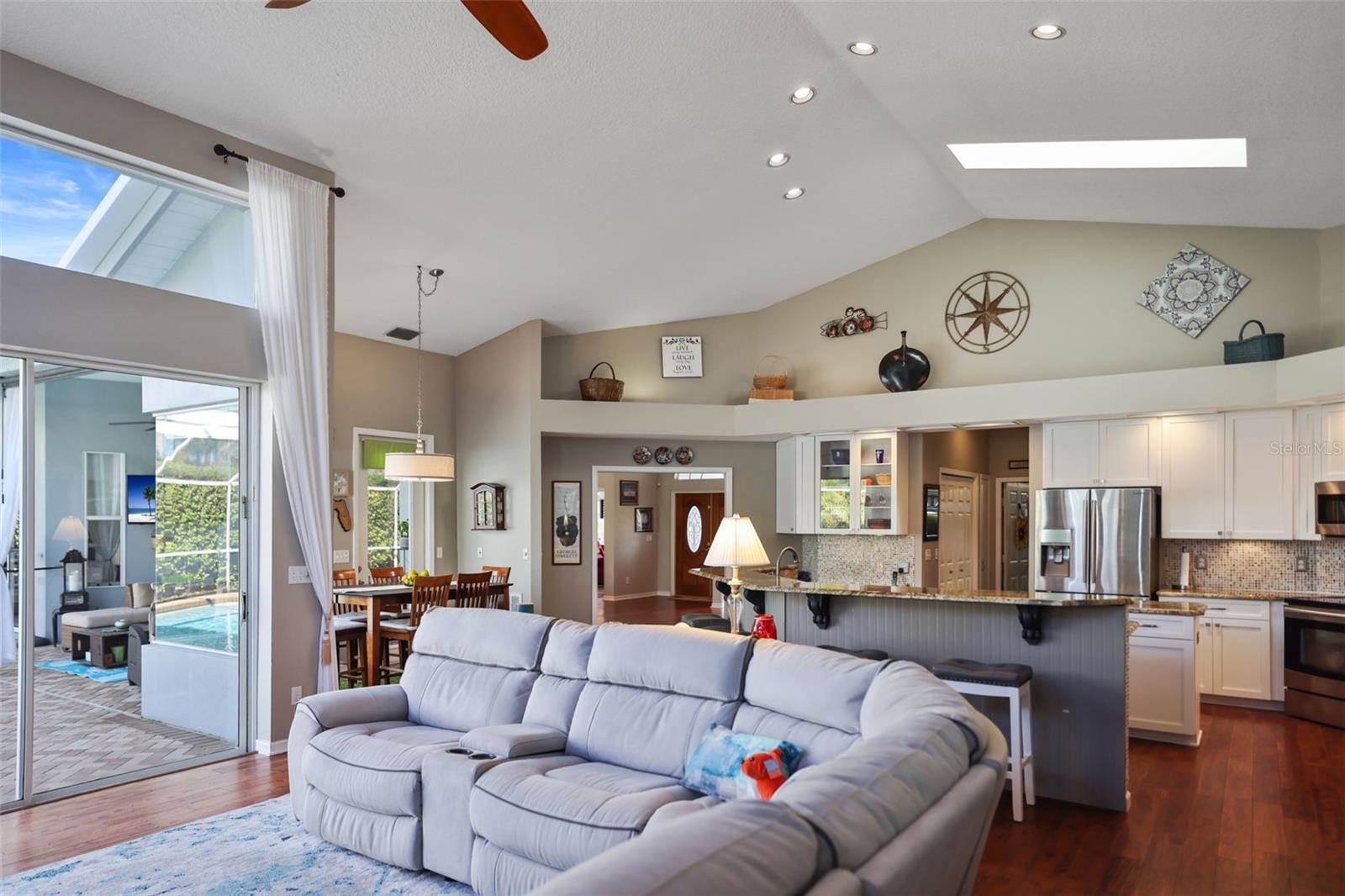 1354 Forestedge Boulevard, Oldsmar, FL 34677