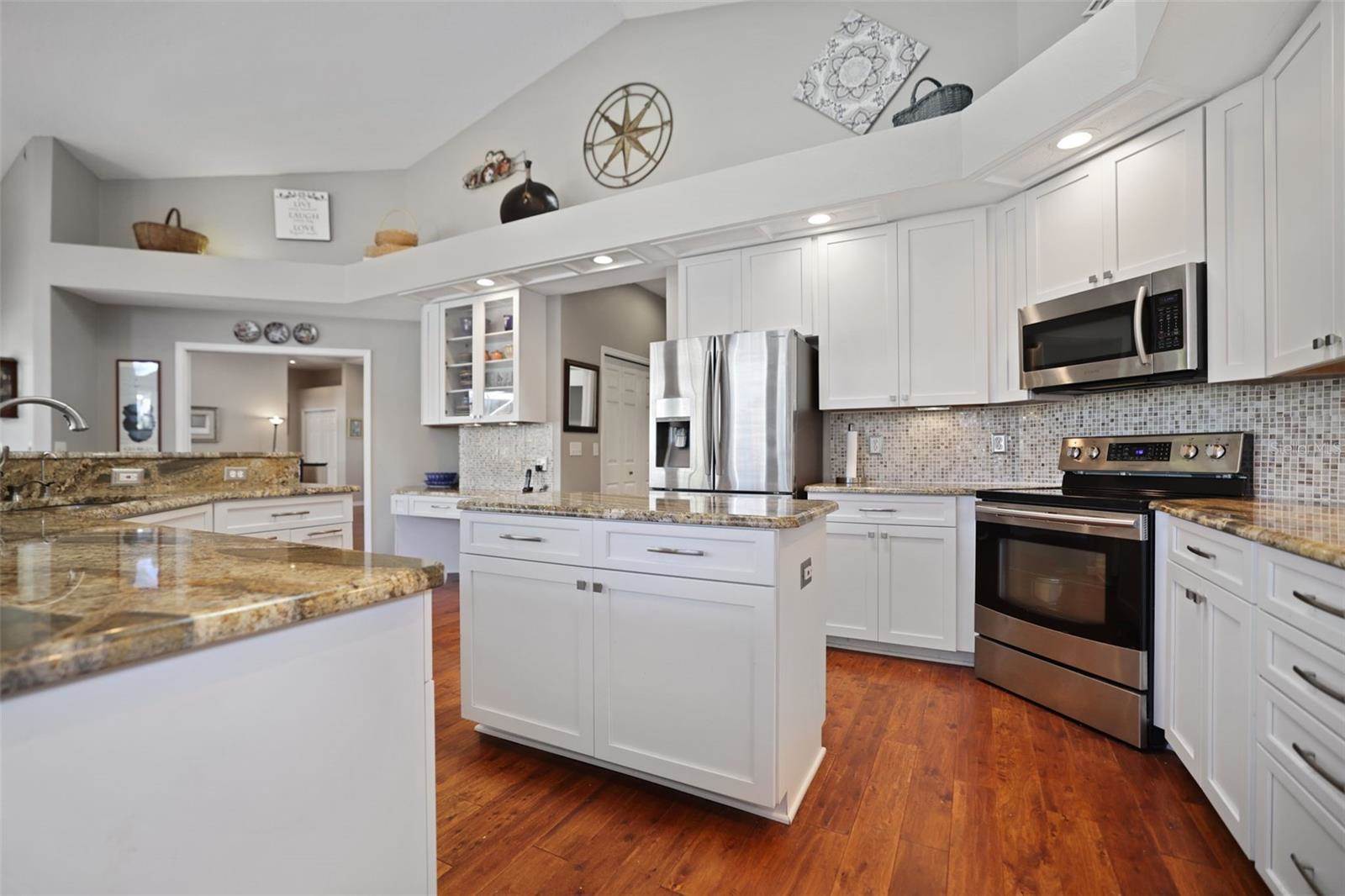 1354 Forestedge Boulevard, Oldsmar, FL 34677