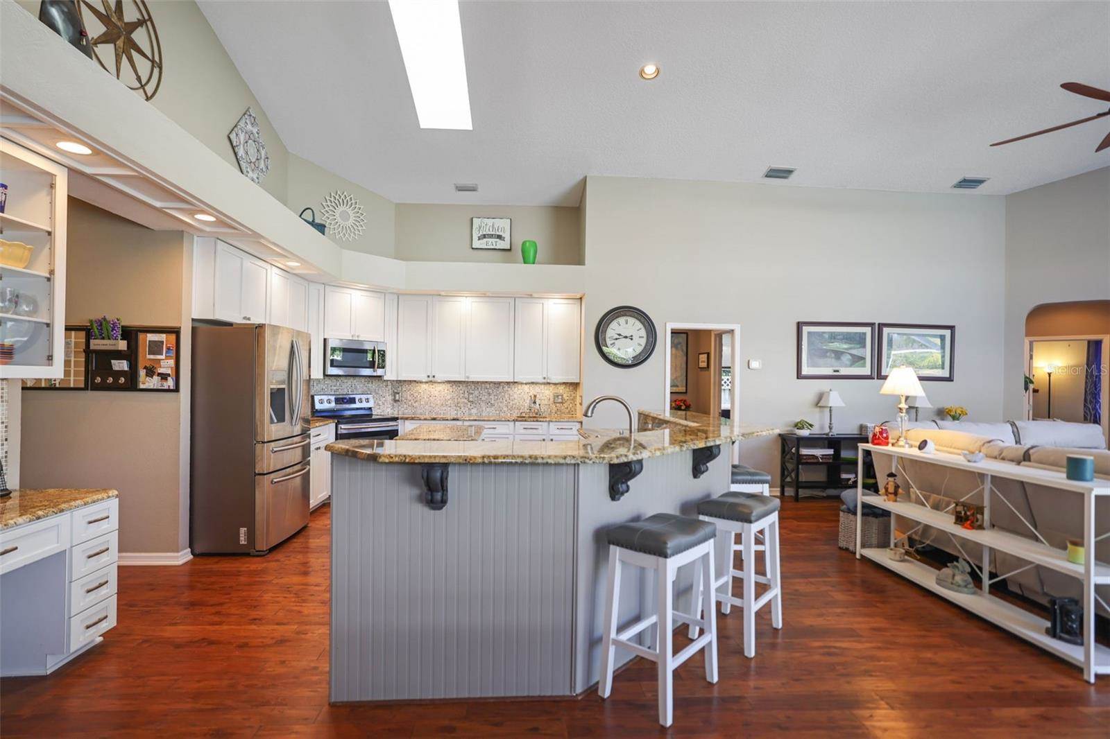 1354 Forestedge Boulevard, Oldsmar, FL 34677