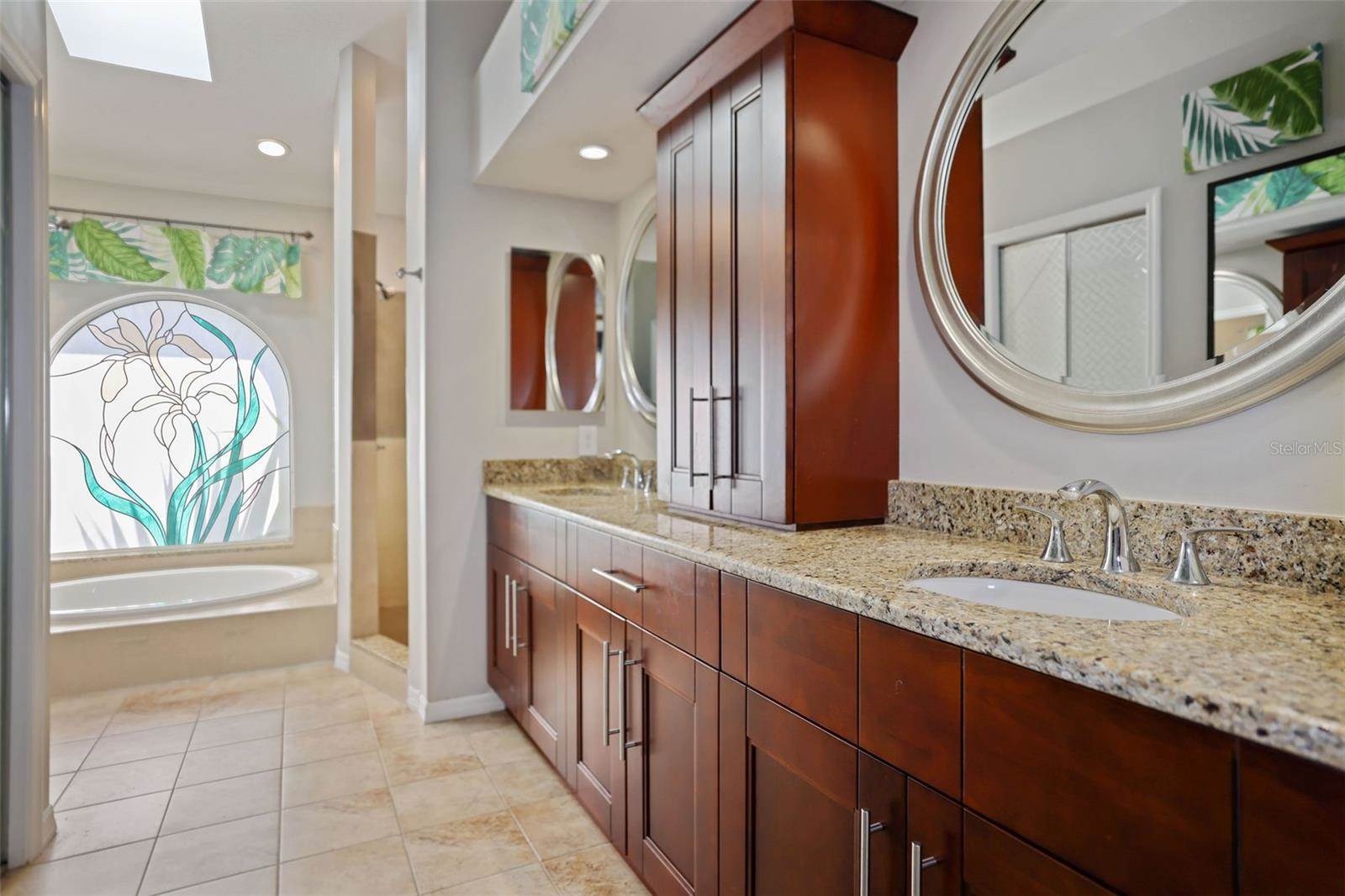 1354 Forestedge Boulevard, Oldsmar, FL 34677