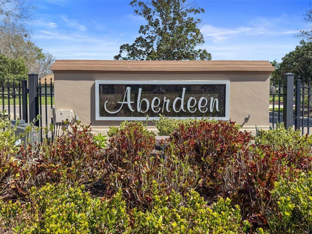 1354 Forestedge Boulevard, Oldsmar, FL 34677