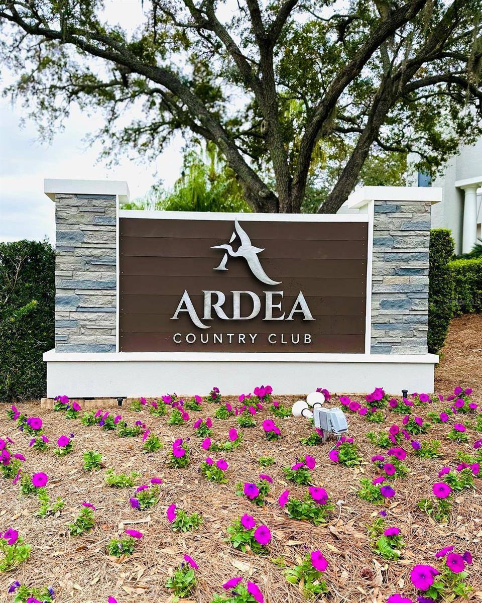 1354 Forestedge Boulevard, Oldsmar, FL 34677