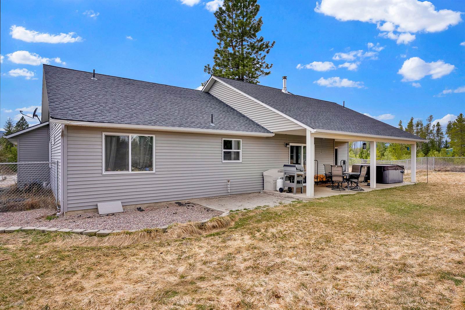 32960 North 14TH Ave, Spirit Lake, ID 83869