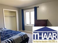 530 West Krislynn Woods Ave, West Terre Haute, IN 47885