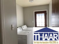 530 West Krislynn Woods Ave, West Terre Haute, IN 47885