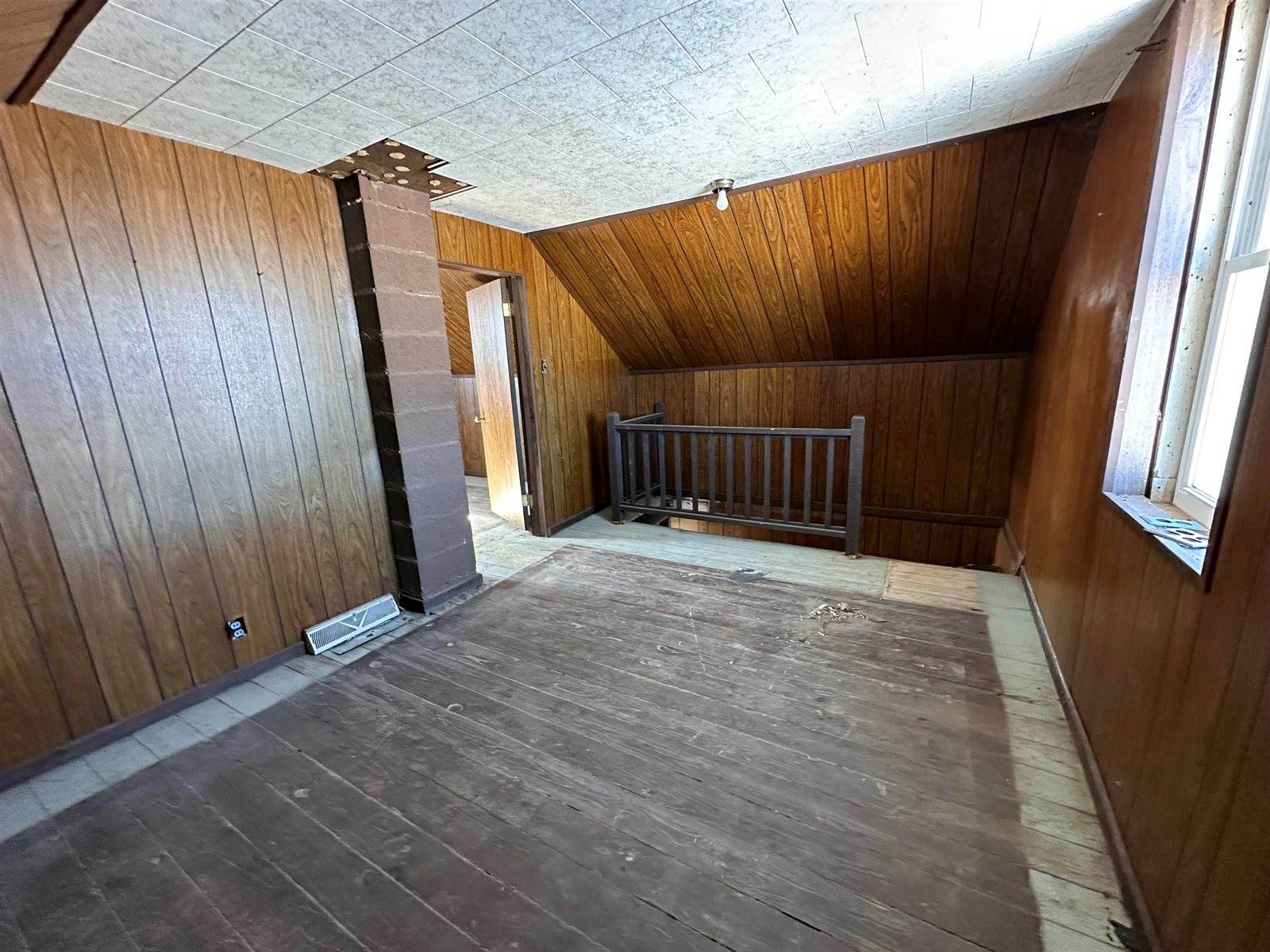 6208 Kriescher Road, Lena, WI 54139