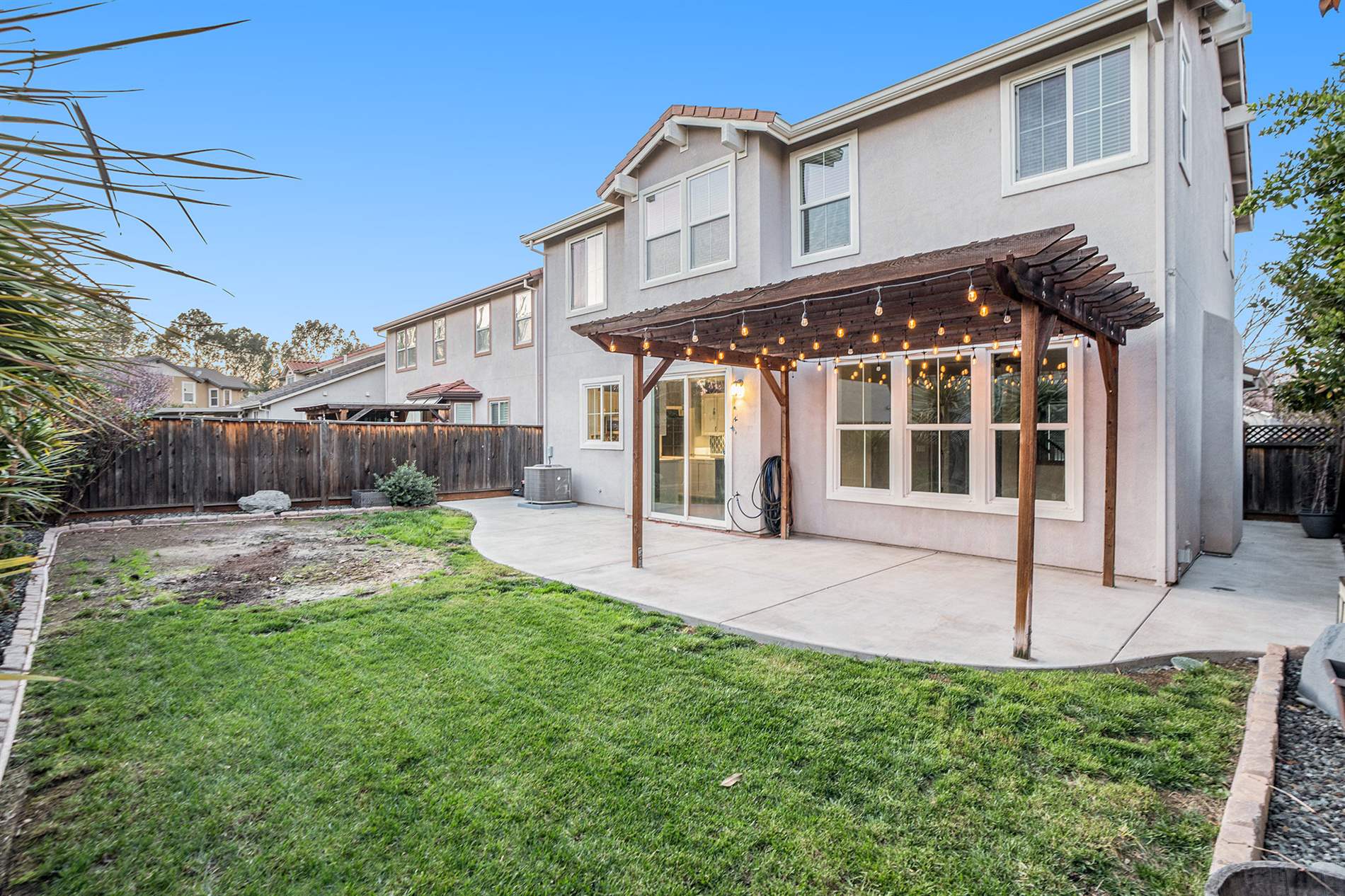 79 Bergamot Ct, Oakley, CA 94561