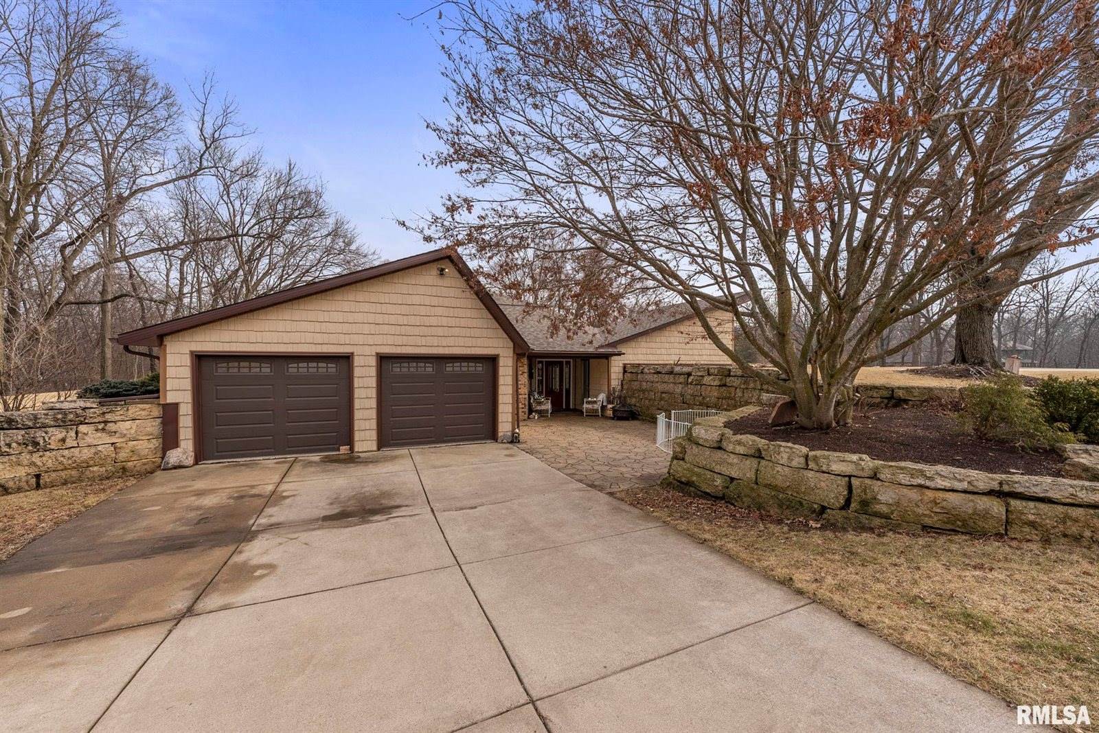 2302 Timber Lane Drive, Port Byron, IL 61275